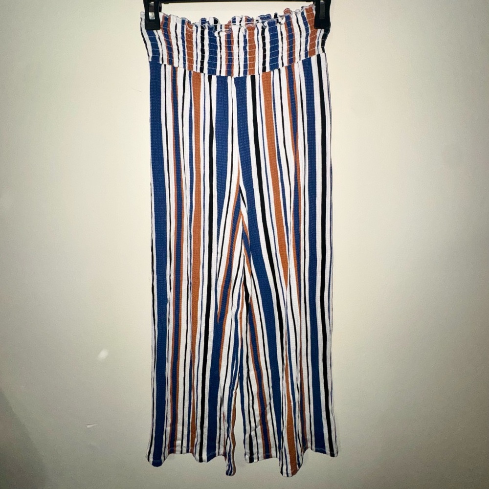 Love Tree Striped Cropped Pants in Blue/White/Tan